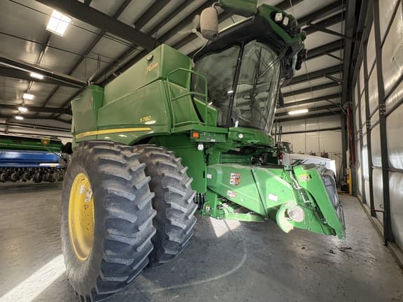 Image of John Deere S780 equipment image 4