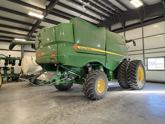2023 John Deere S780 Equipment Image0
