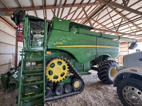 2023 John Deere S780 Equipment Image0