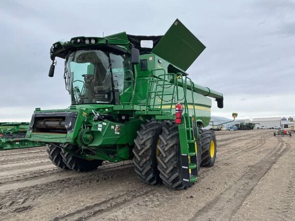 2023 John Deere S780 Equipment Image0