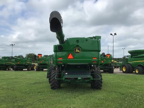 Image of John Deere S780 equipment image 4
