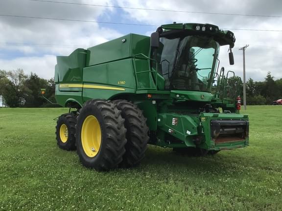 Image of John Deere S780 equipment image 2