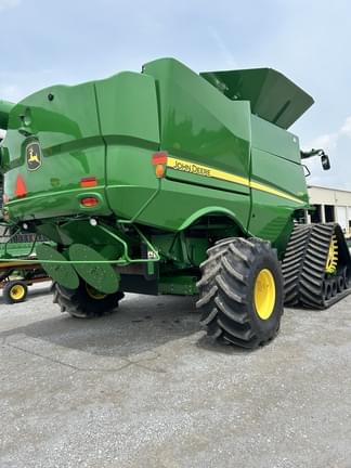 Image of John Deere S780 equipment image 2