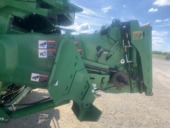 Image of John Deere S780 equipment image 4