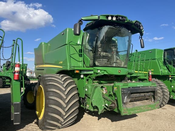 Image of John Deere S780 equipment image 2