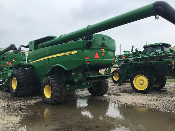 Image of John Deere S780 equipment image 4