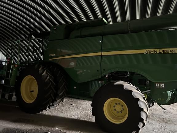 Image of John Deere S780 equipment image 3