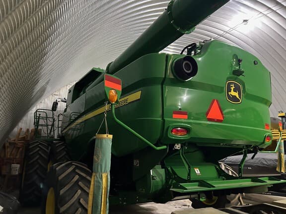 Image of John Deere S780 equipment image 2