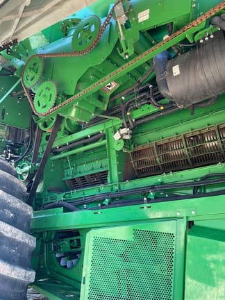 Image of John Deere S780 equipment image 3