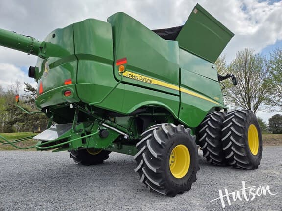 Image of John Deere S780 equipment image 2