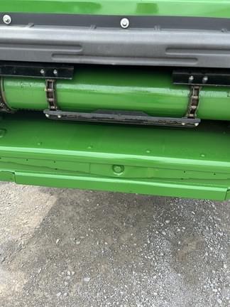 Image of John Deere S780 equipment image 4