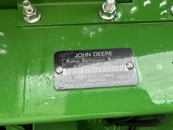 Image of John Deere S780 equipment image 2