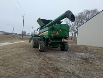 Image of John Deere S780 equipment image 2