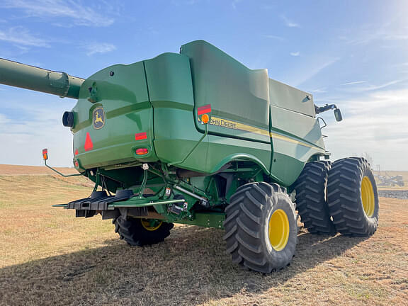 Image of John Deere S780 equipment image 4