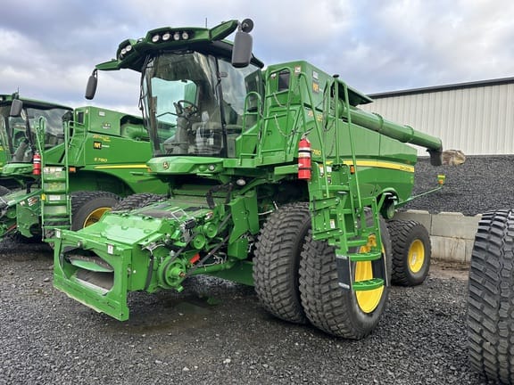 2023 John Deere S780 Equipment Image0