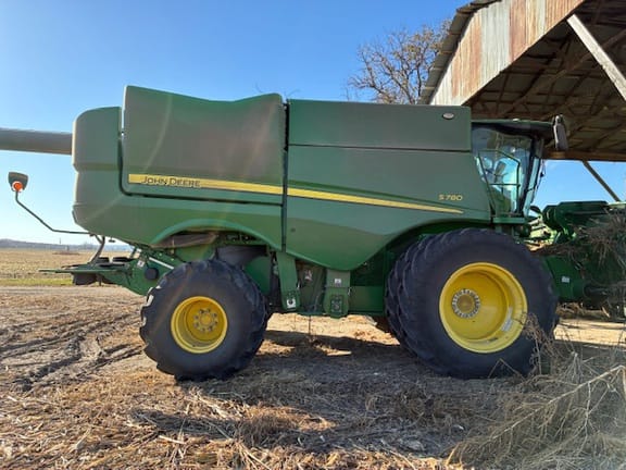 2023 John Deere S780 Equipment Image0