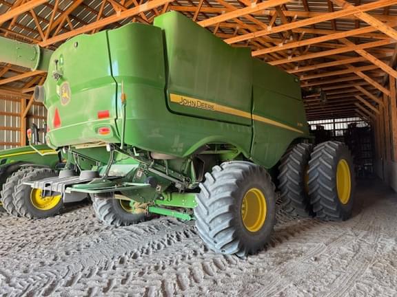 Image of John Deere S780 equipment image 2