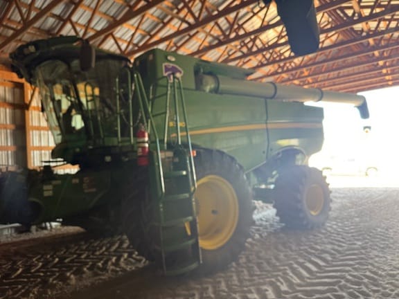 2023 John Deere S780 Equipment Image0