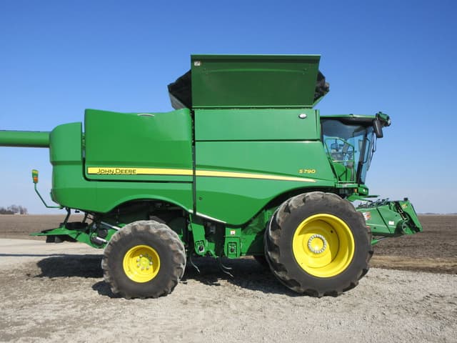 Image of John Deere S790 equipment image 3