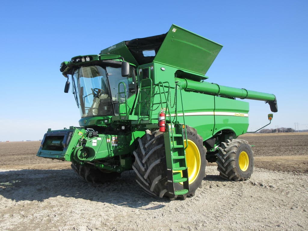 Image of John Deere S790 Primary image