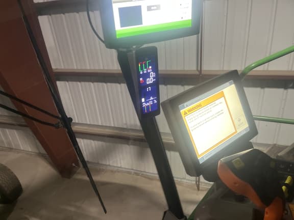 Image of John Deere S790 equipment image 3