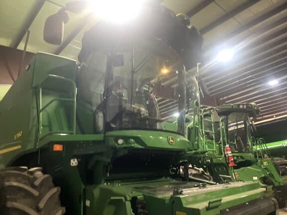 Image of John Deere S790 Primary image