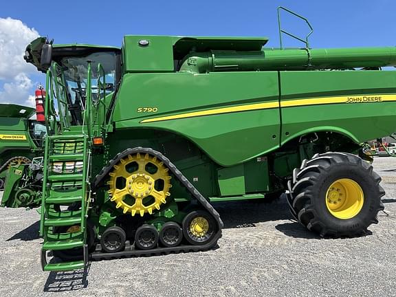 Image of John Deere S790 equipment image 3