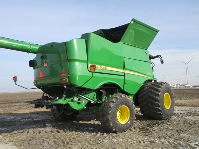 Image of John Deere S790 equipment image 4
