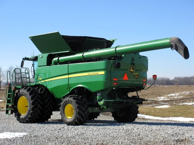 Image of John Deere S790 equipment image 4