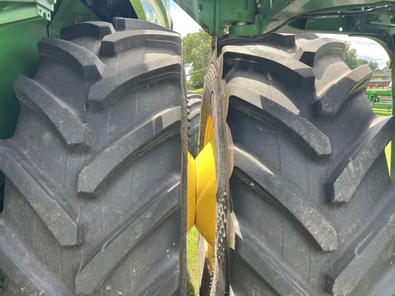 Image of John Deere S790 equipment image 4