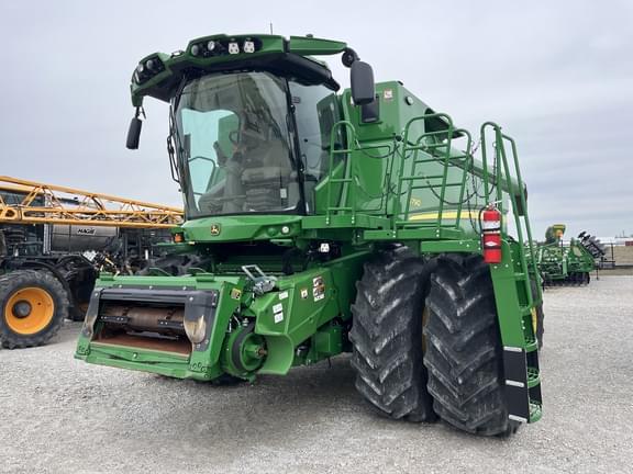 Image of John Deere S790 Primary image