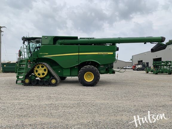 Image of John Deere S790 equipment image 4