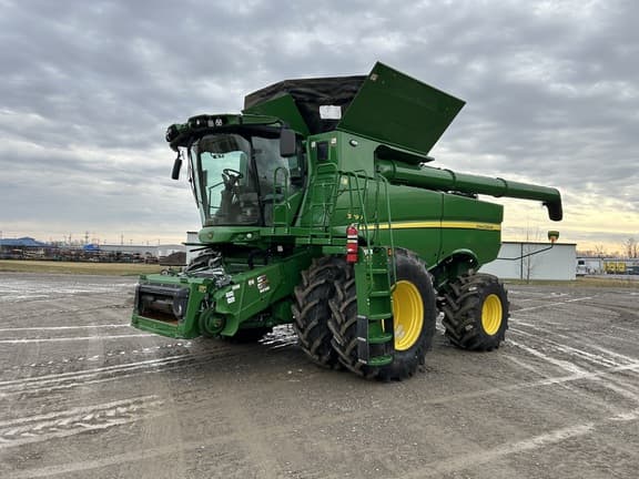 Image of John Deere S790 equipment image 2