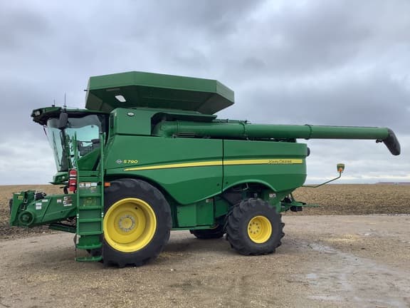 Image of John Deere S790 equipment image 3