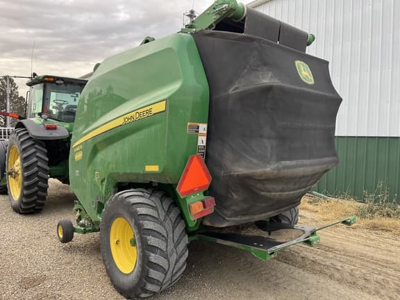 Image of John Deere V461R equipment image 4