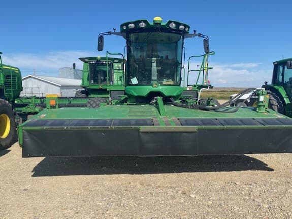 Image of John Deere W235M equipment image 4