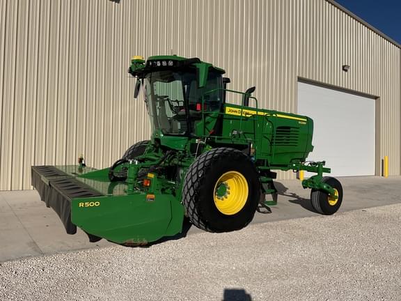 Image of John Deere W235R equipment image 1
