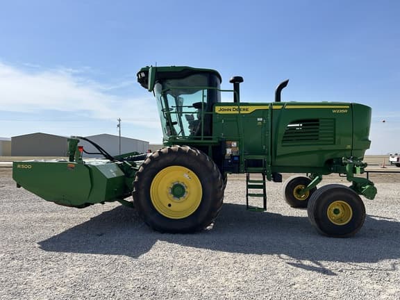 Image of John Deere W235R equipment image 1