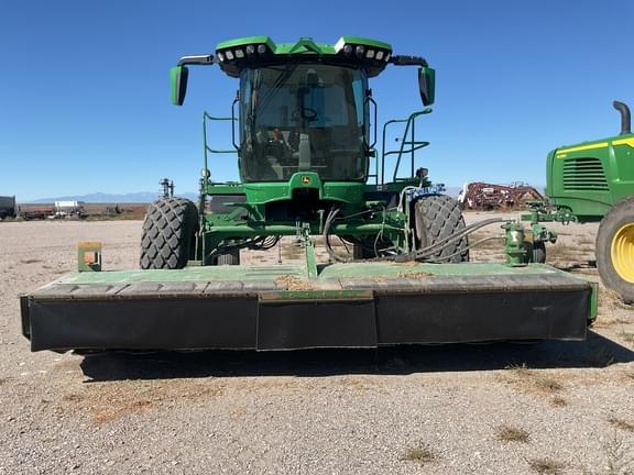 Image of John Deere W235R equipment image 1