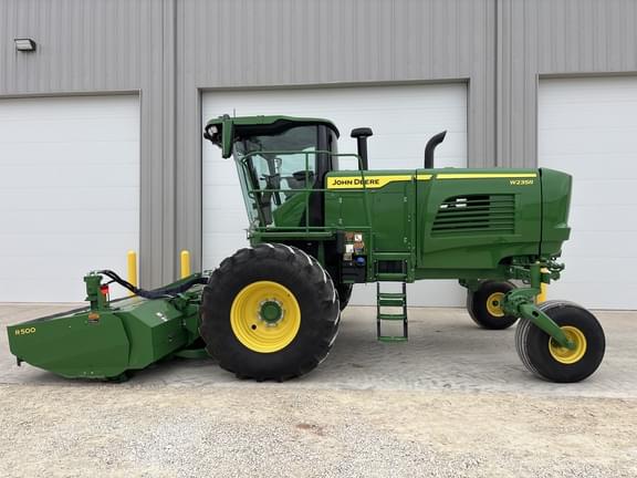 Image of John Deere W235R equipment image 1