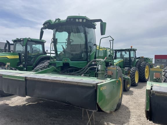 Image of John Deere W235R equipment image 2