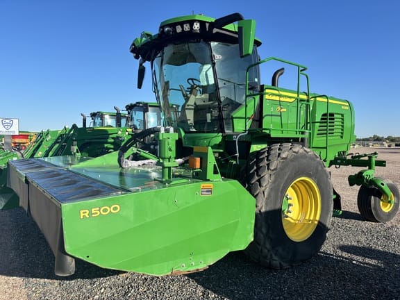 2023 John Deere W235R Equipment Image0