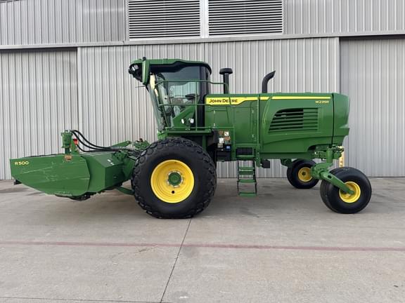 Image of John Deere W235R Primary image