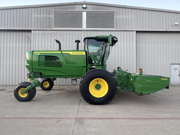 Image of John Deere W235R equipment image 3