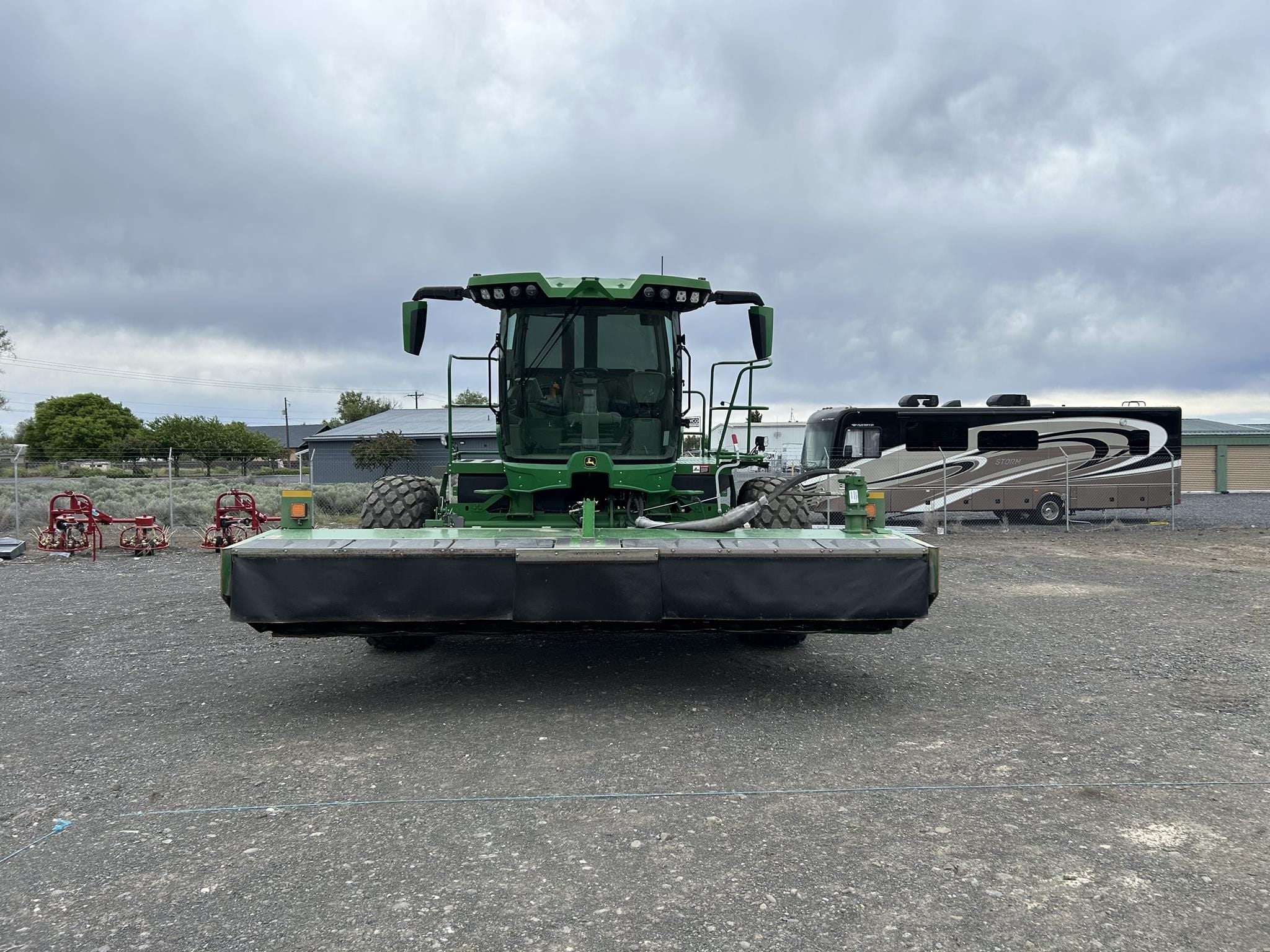 2023 John Deere W260R Equipment Image0