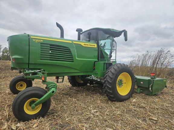 Image of John Deere W260R equipment image 4