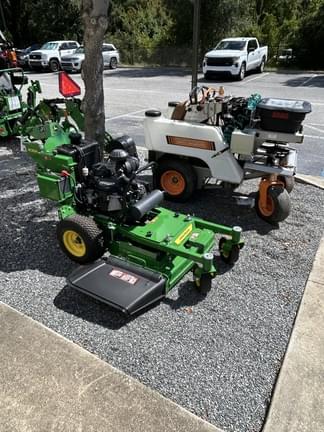 Image of John Deere W36R equipment image 1