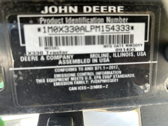 Image of John Deere X330 equipment image 3