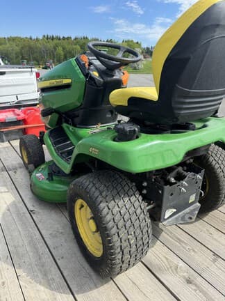Image of John Deere X354 equipment image 2