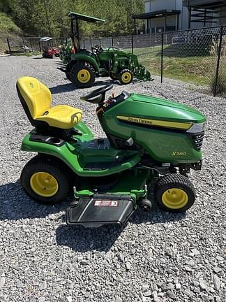 Image of John Deere X380 equipment image 3